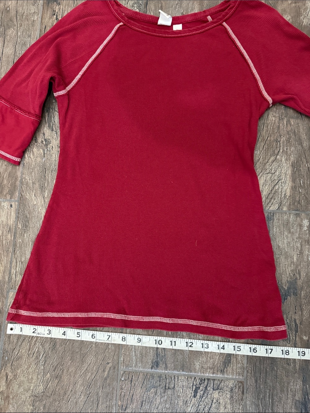 💕 SO Women's Red Short-Sleeve Ribbed Tee ✨ - Picture 10 of 11